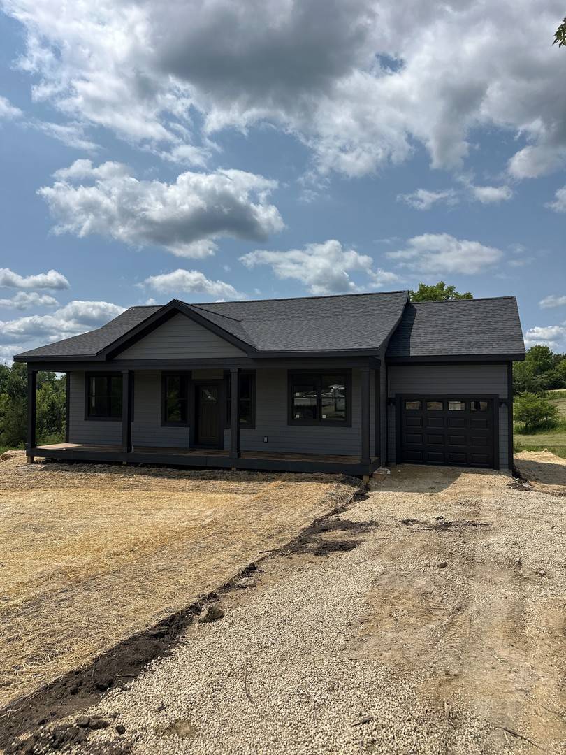 3 Harvest LN, Galena, IL 61036