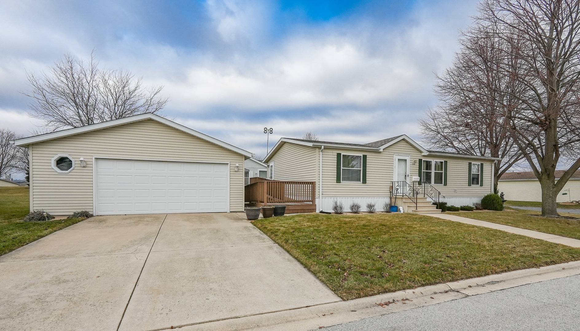 1151 Ash CT, Manteno, IL 60950