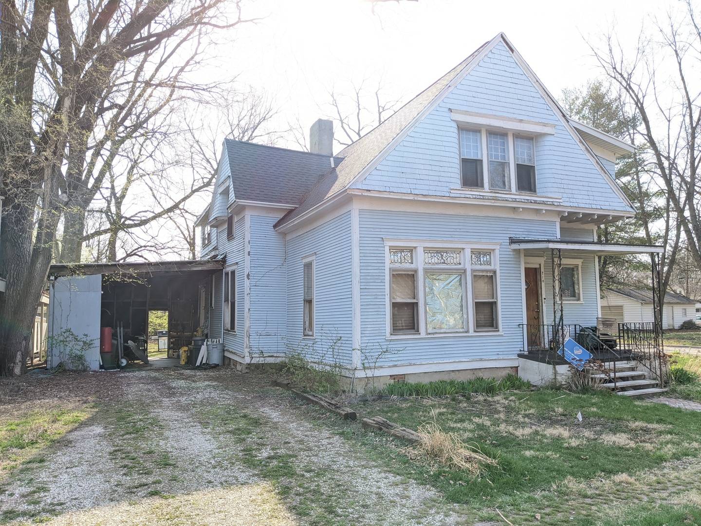 210 S Grove ST, Urbana, IL 61802