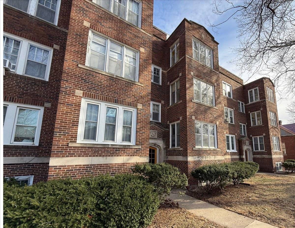 408 N State ST #12, Champaign, IL 61820