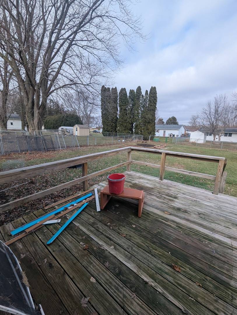 20 Academy ST, German Valley, IL 61039