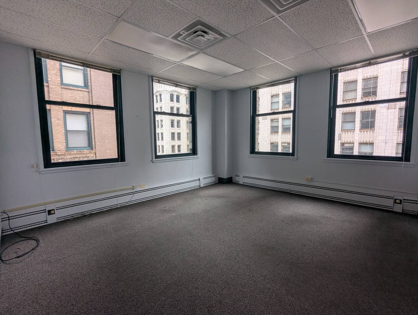 111 N Wabash AVE #1806, Chicago, IL 60602