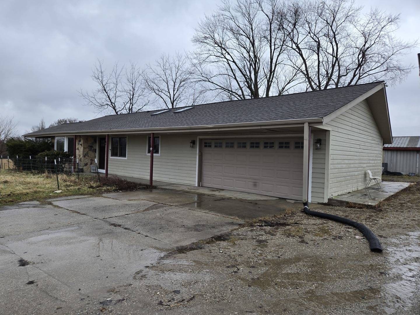 3303 E Exchange ST, Crete, IL 60417