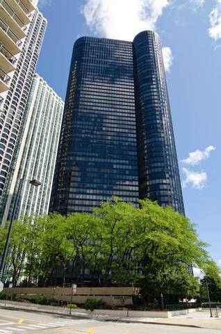155 N HARBOR DR #403, Chicago, IL 60601