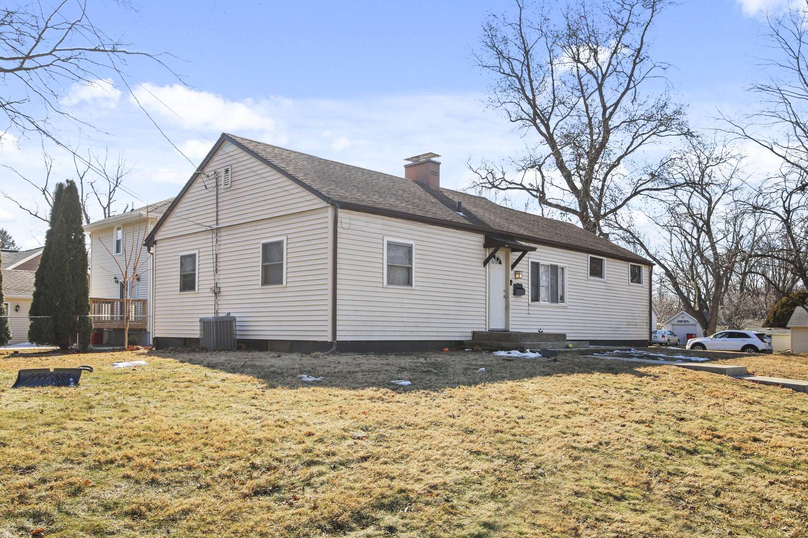 Address not disclosed, Champaign, IL 61821