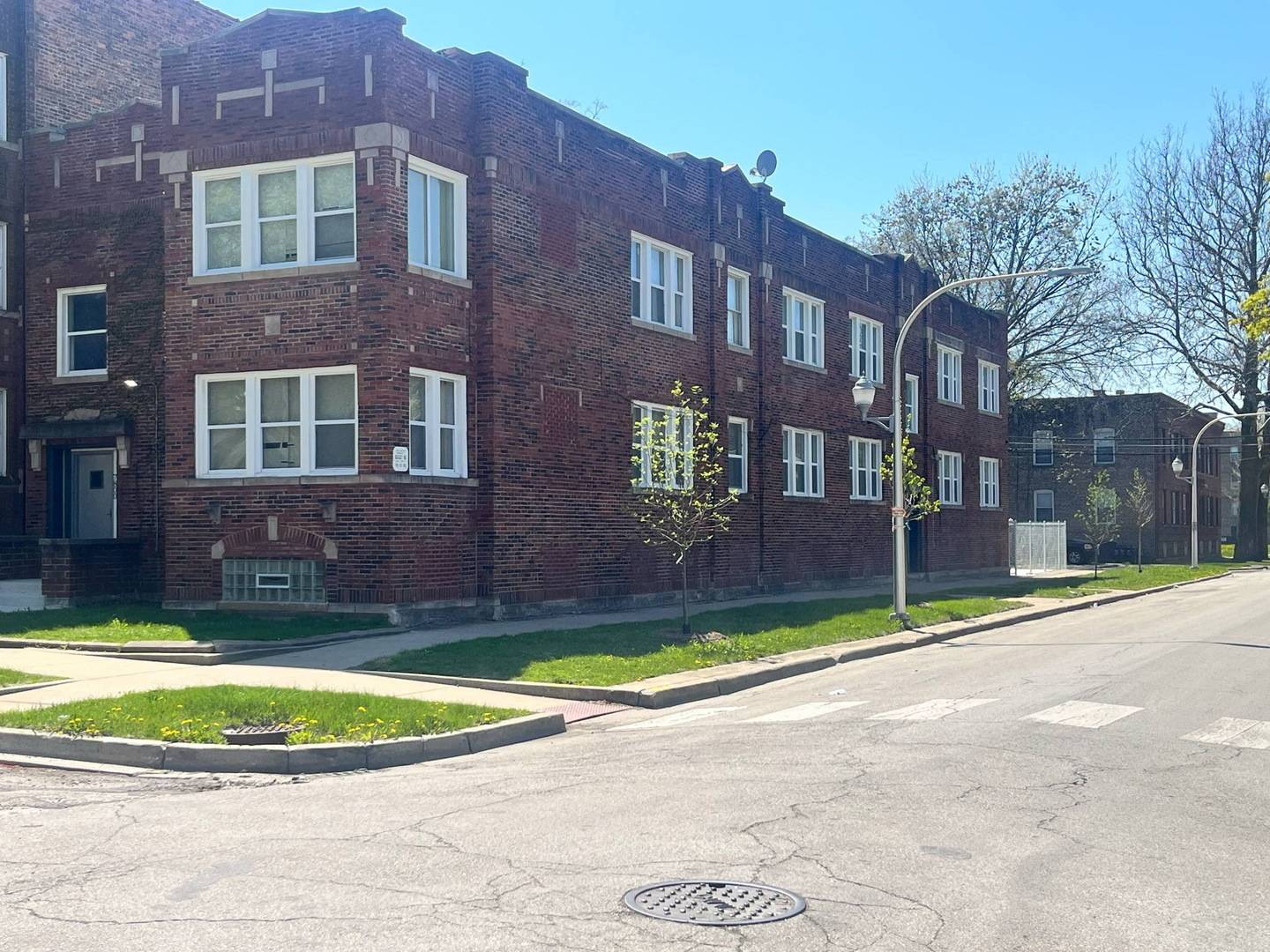 7800 S Burnham AVE #1F, Chicago, IL 60649