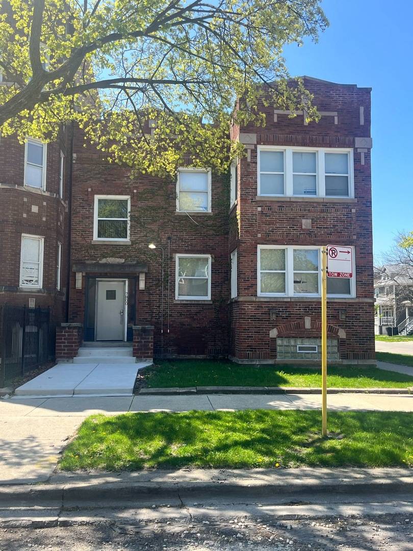 7800 S Burnham AVE #1F, Chicago, IL 60649