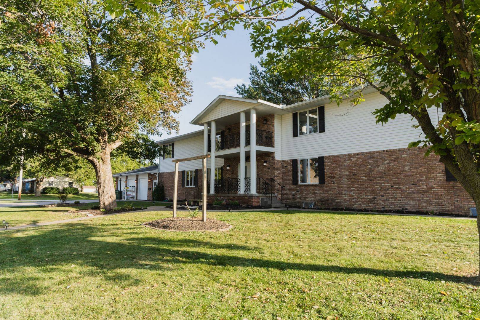 807 3rd ST, Durant, IA 52747