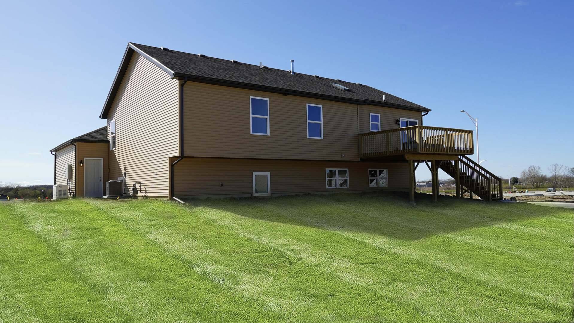 8240 DYLAN DR, Merrillville, IN 46410