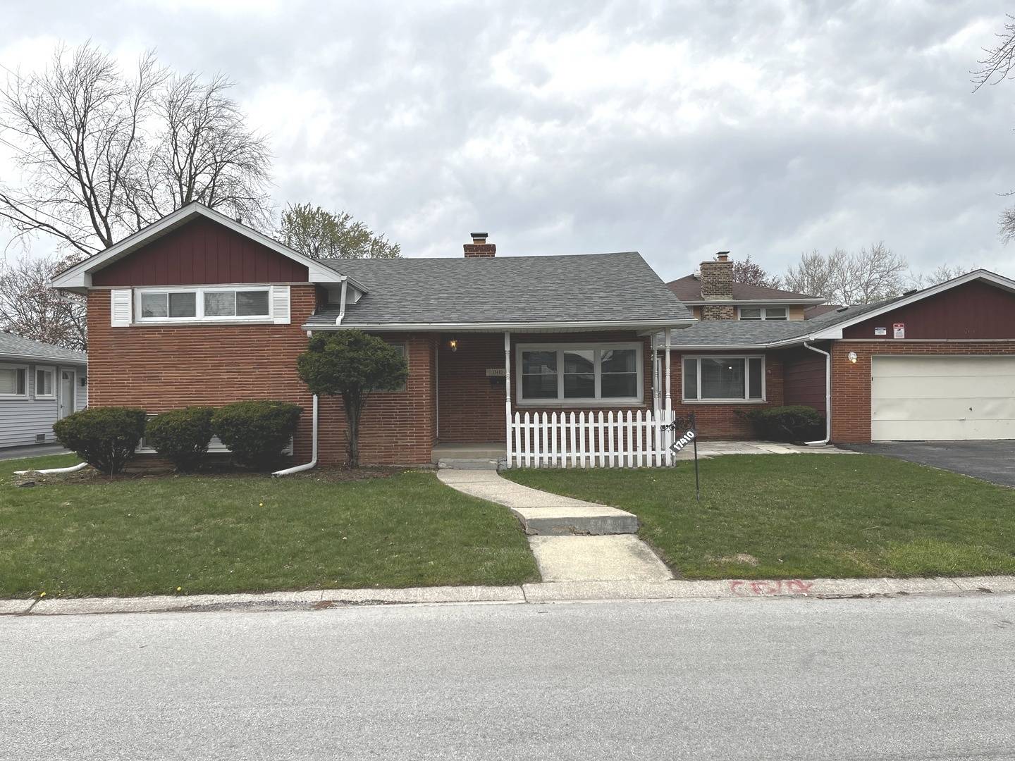 17410 EMERSON AVE, Hazel Crest, IL 60429