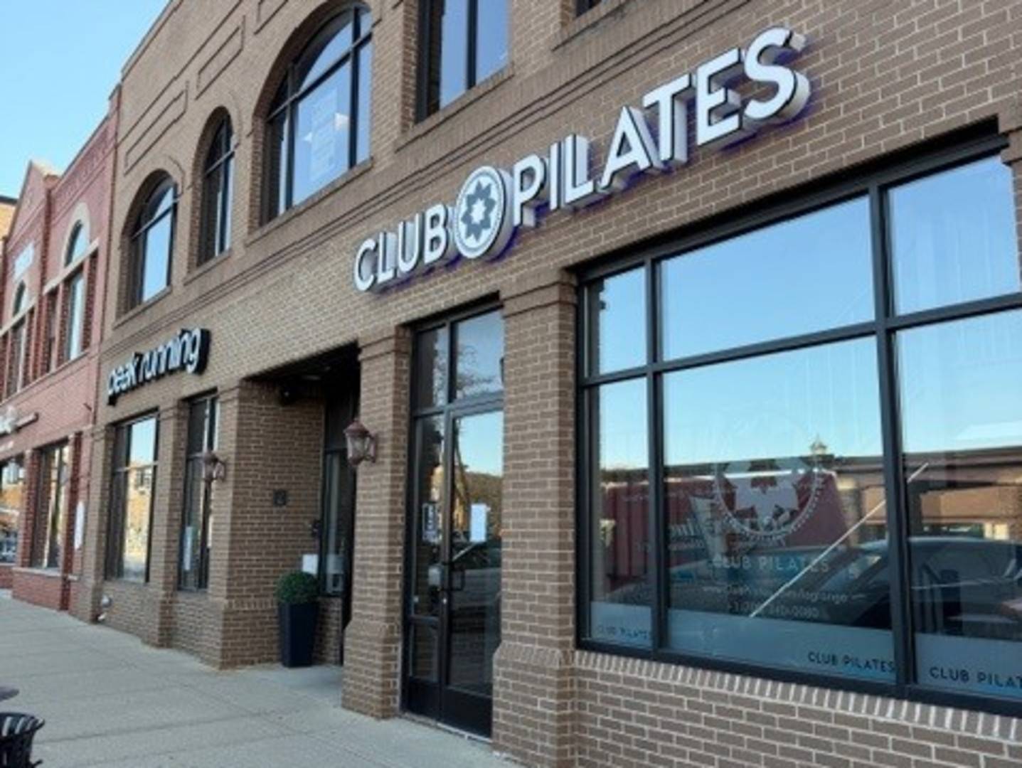 18 W Burlington AVE, La Grange, IL 60525
