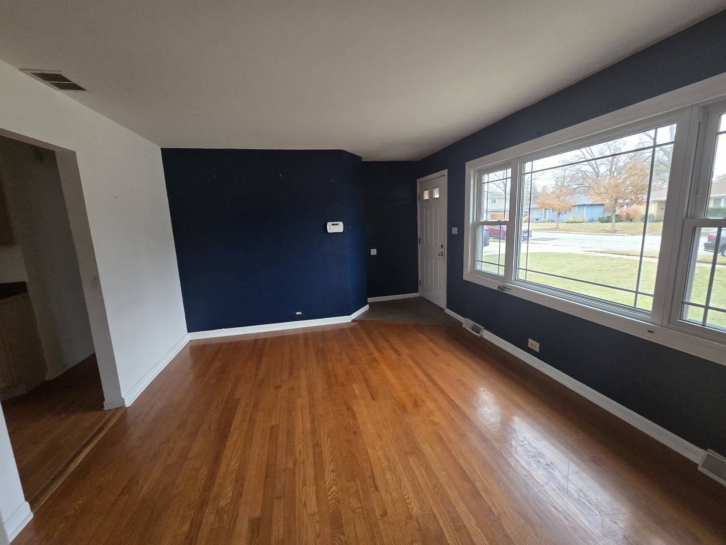 6108 Birmingham ST, Chicago Ridge, IL 60415