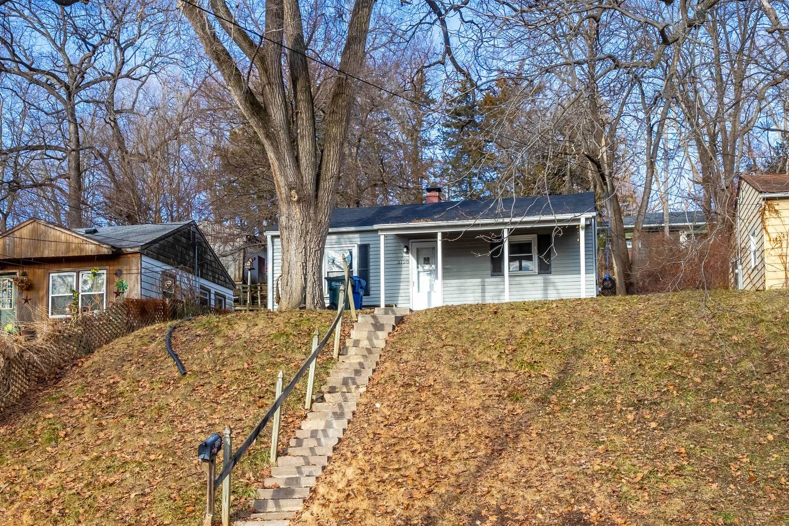 3128 Indian RD, Davenport, IA 52802
