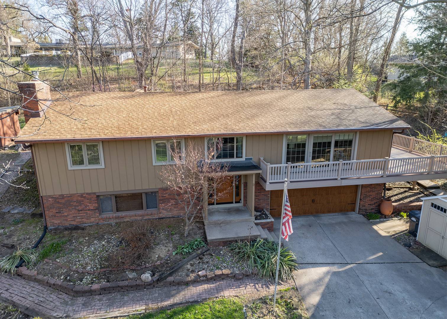 3 Heather LN, Clinton, IA 52732