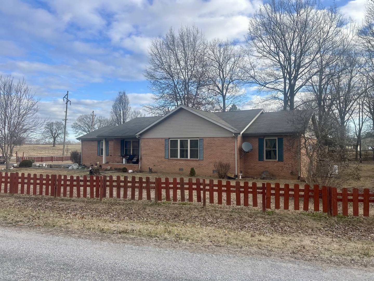 6 Carriage LN, Metropolis, IL 62960