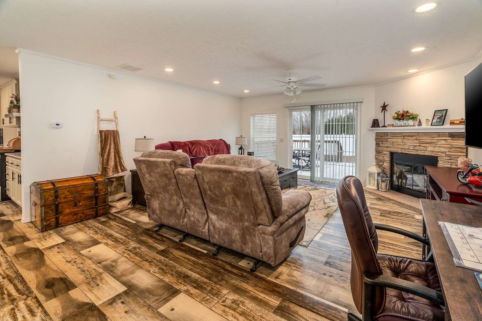 13310 E Idlewood RD, Mt Vernon, IL 62864