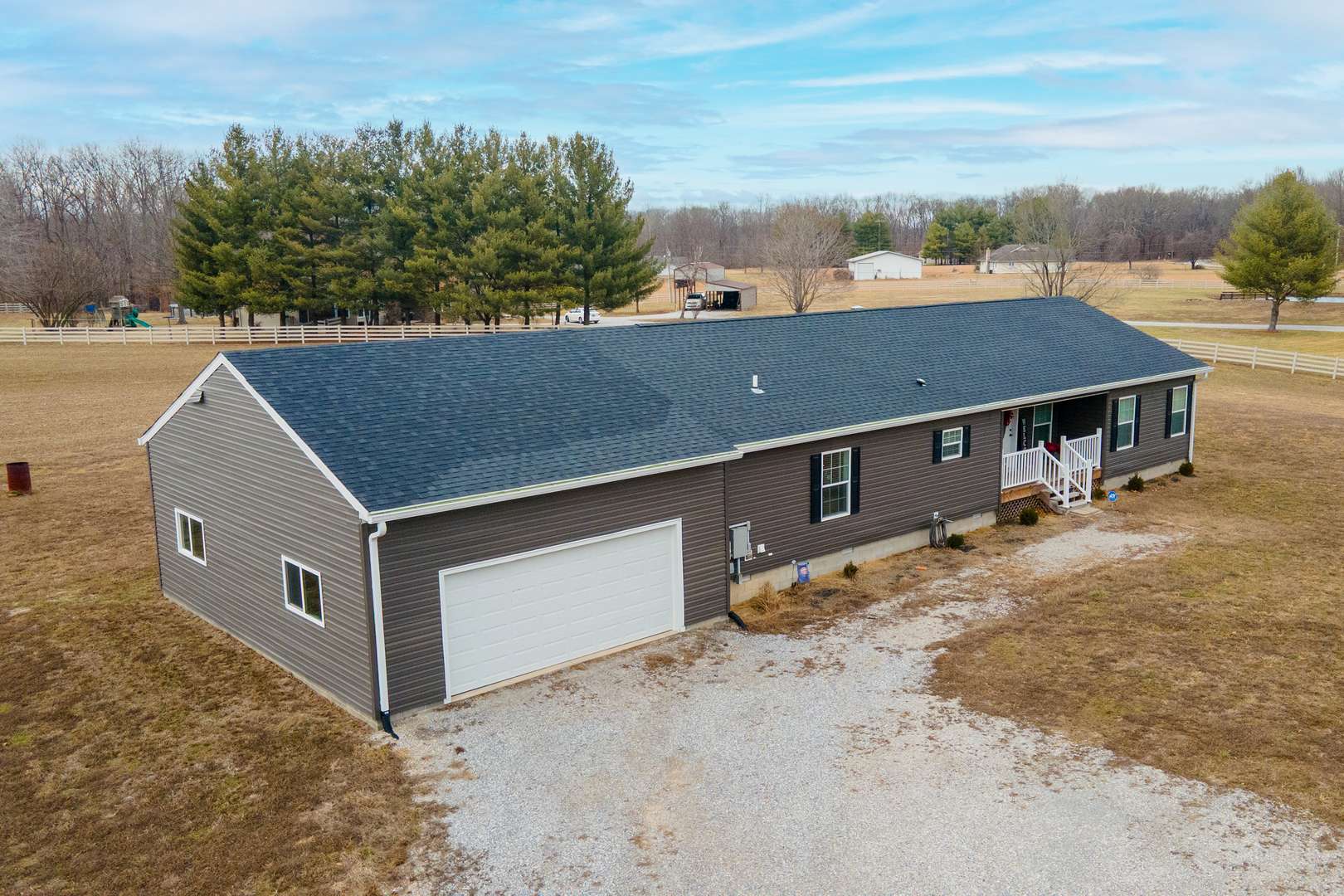 13310 E Idlewood RD, Mt Vernon, IL 62864