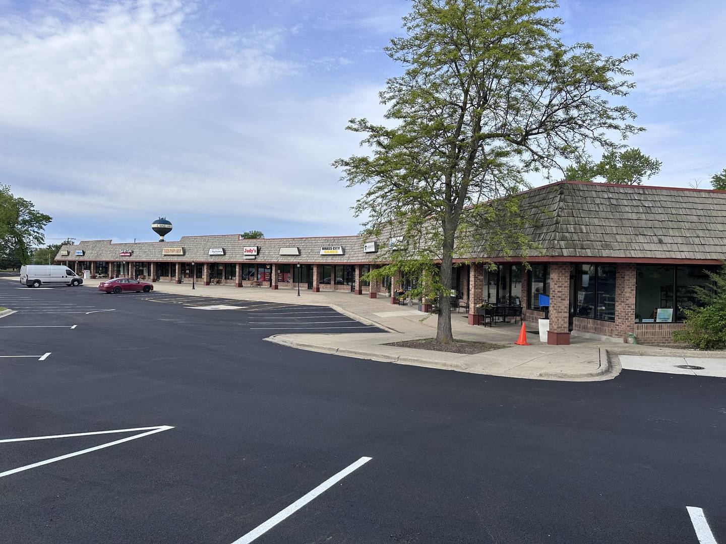 300 N Milwaukee AVE #C, Lake Villa, IL 60046