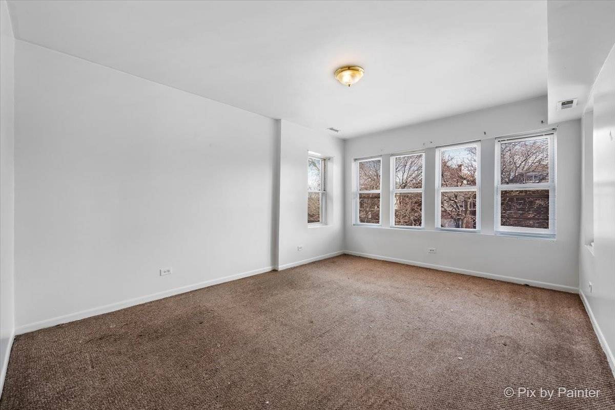 7030 S Artesian AVE, Chicago, IL 60629