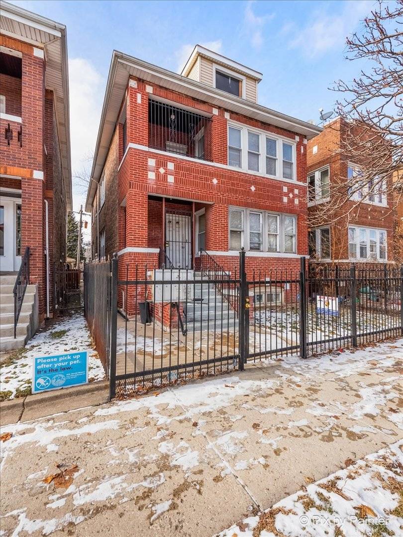 7030 S Artesian AVE, Chicago, IL 60629