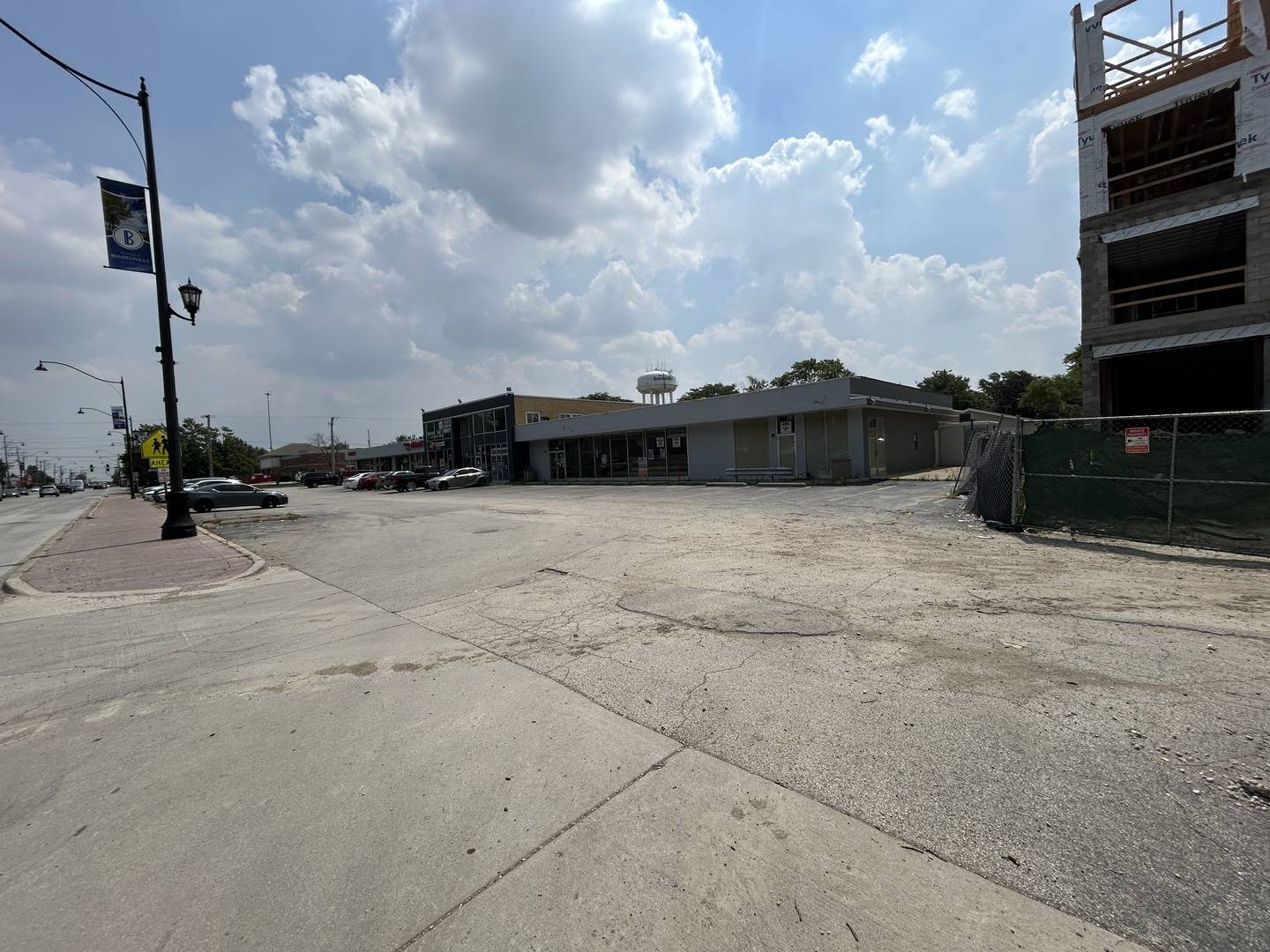 714 W Irving Park RD #718, Bensenville, IL 60106