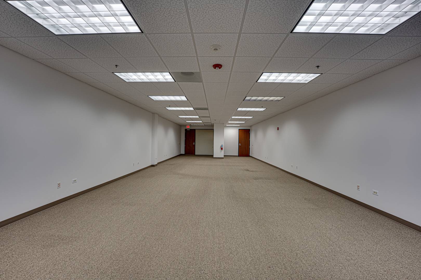 4200 Cantera DR #204, Warrenville, IL 60555