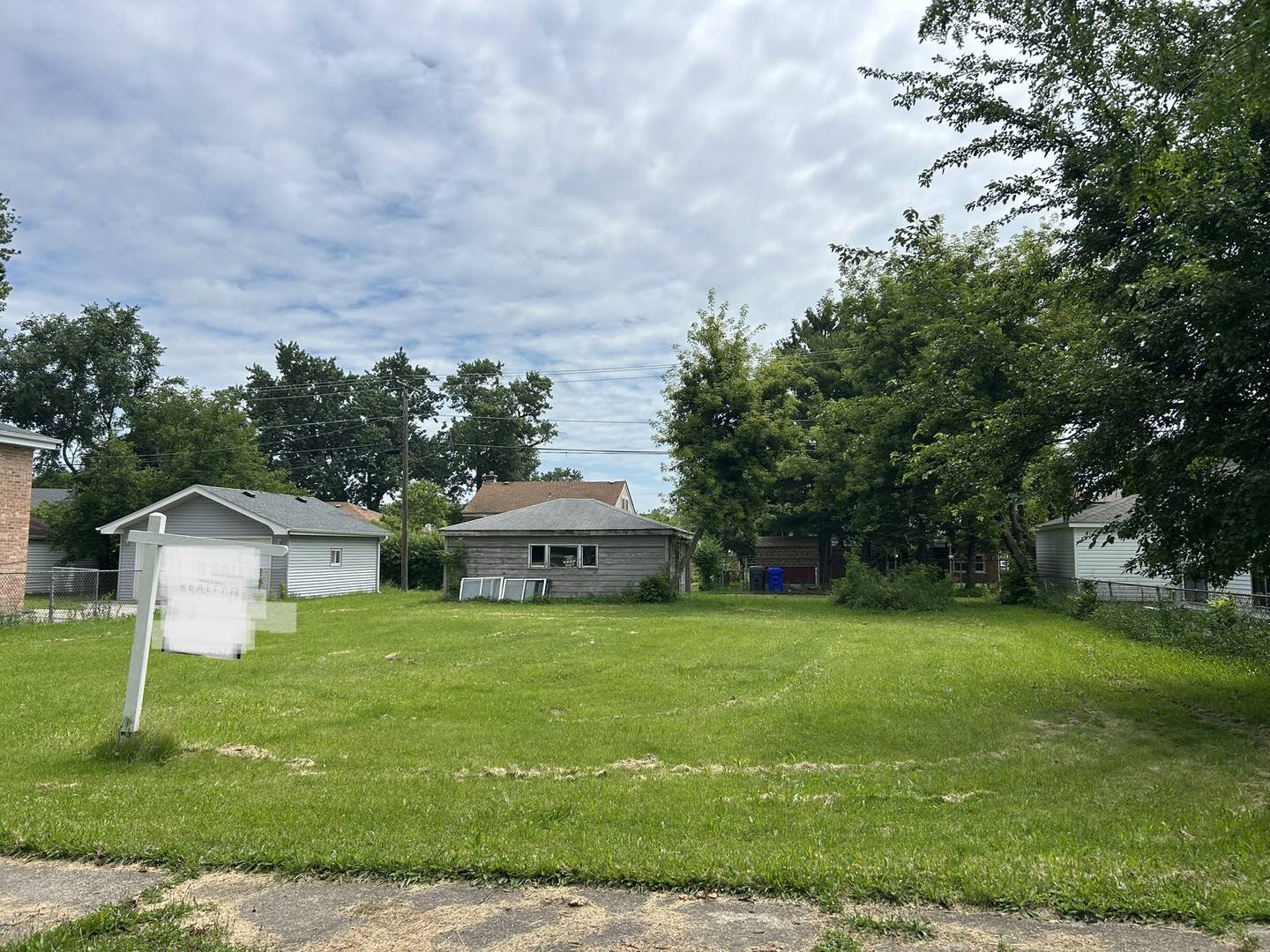 4223 Elm AVE, Lyons, IL 60534