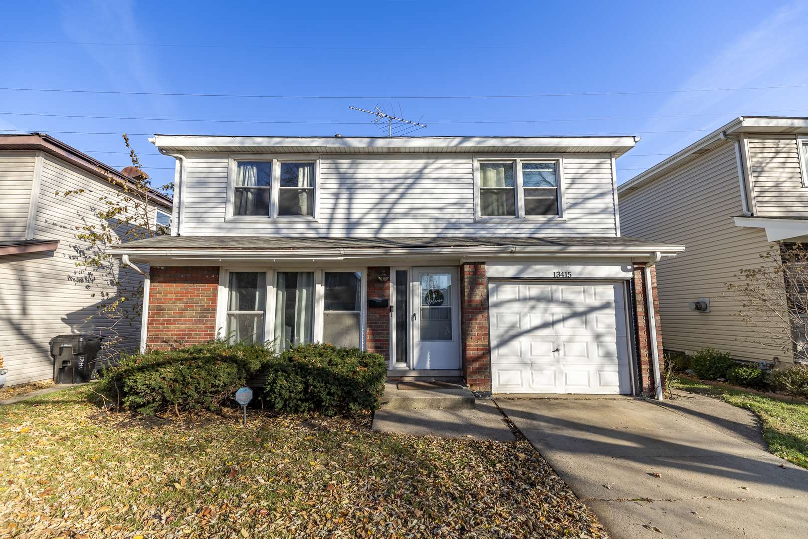 13415 S Mackinaw AVE, Chicago, IL 60633