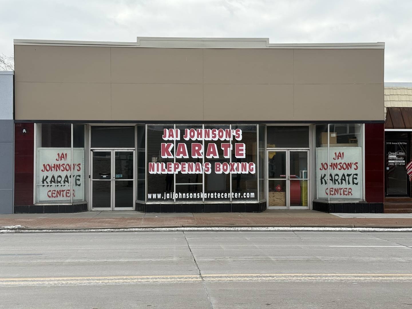3112 Avenue of the Cities AVE, Moline, IL 61265