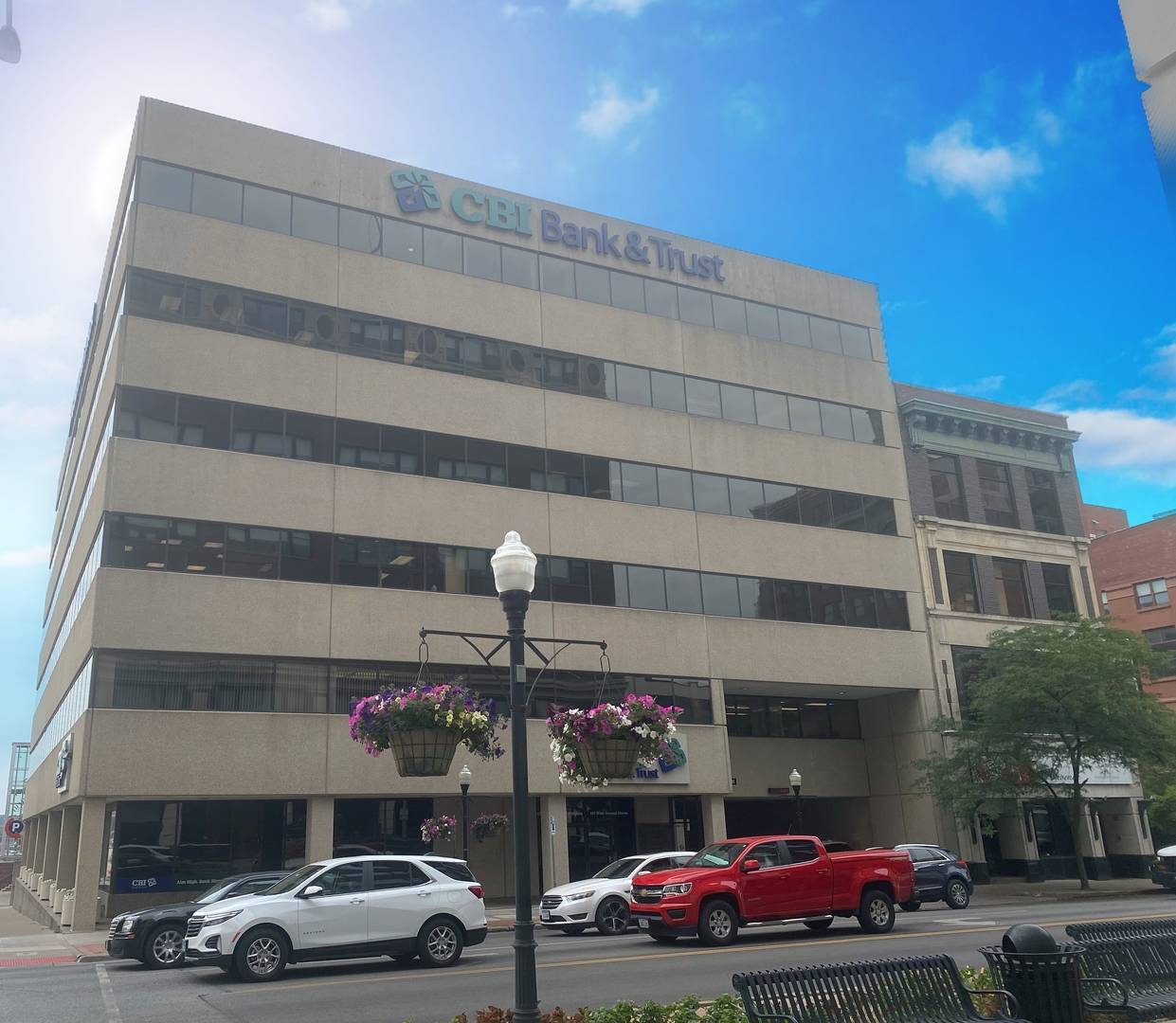 101 W 2ND ST #501, Davenport, IA 52801