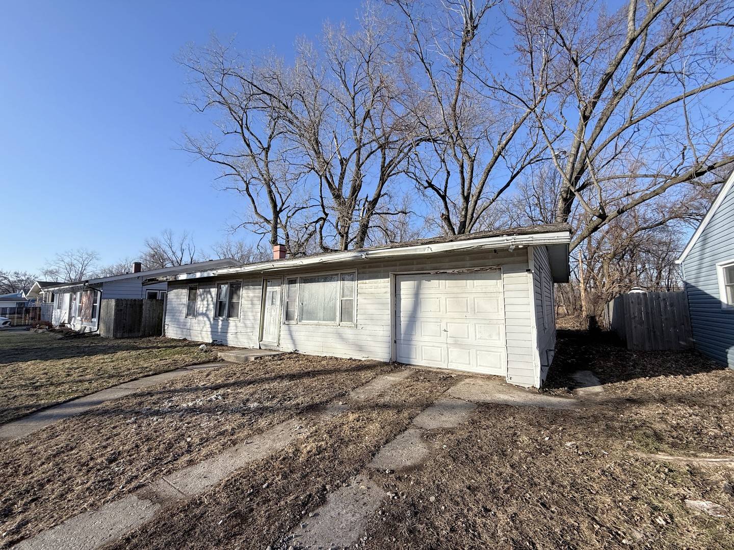 3330 Roesner DR, Markham, IL 60428