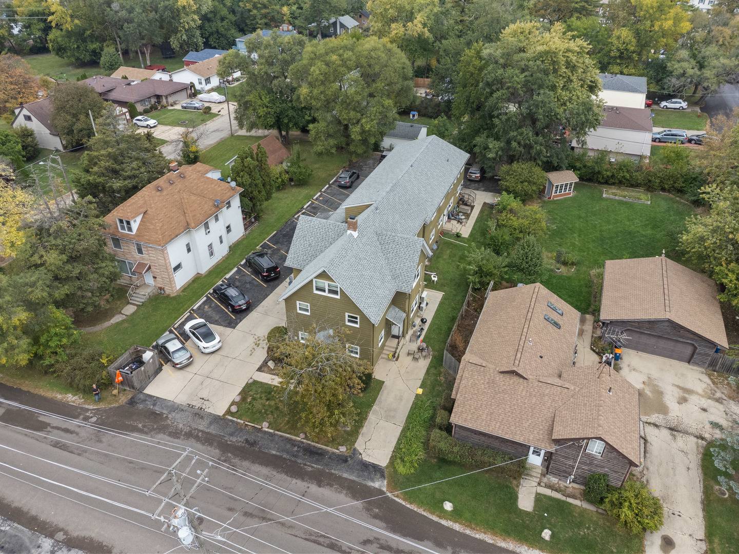 304 Hankes AVE, Aurora, IL 60505