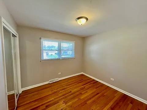 16046 Prairie AVE, South Holland, IL 60473