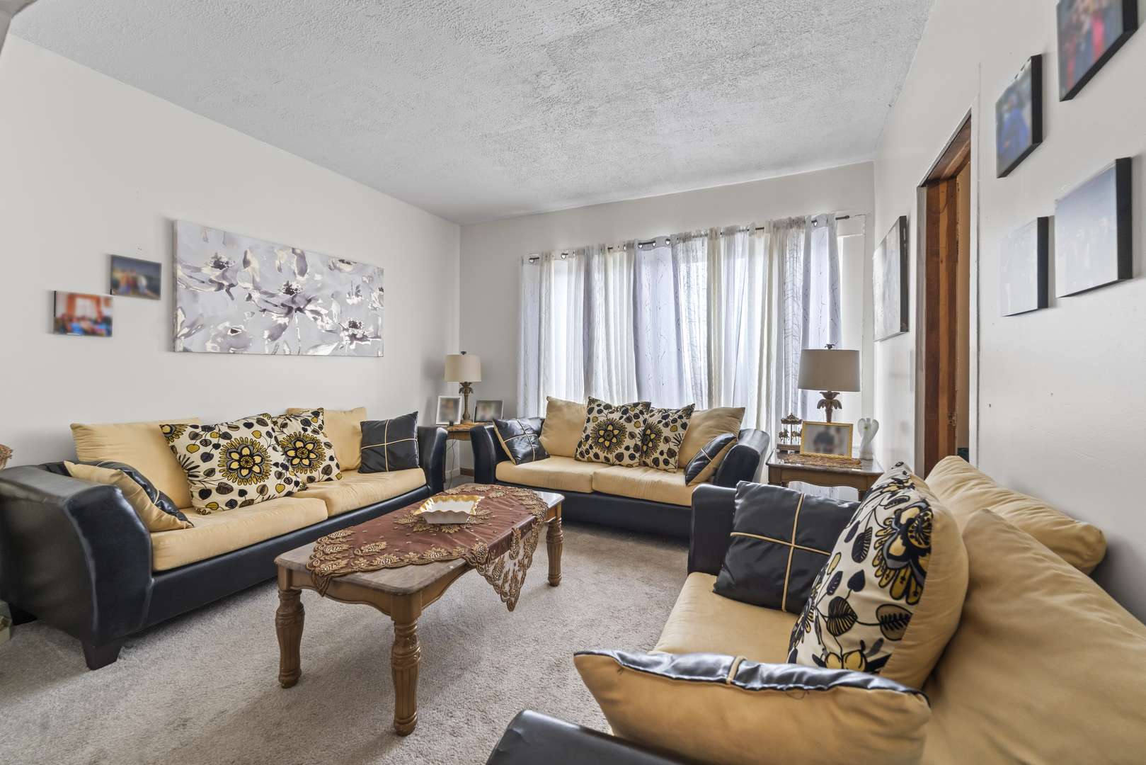 13513 S Baltimore AVE, Chicago, IL 60633