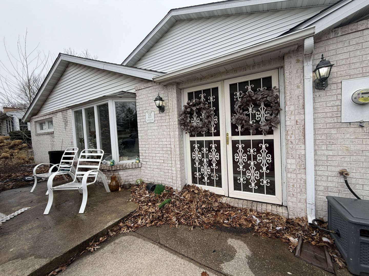 23 Greenridge DR, Decatur, IL 62526
