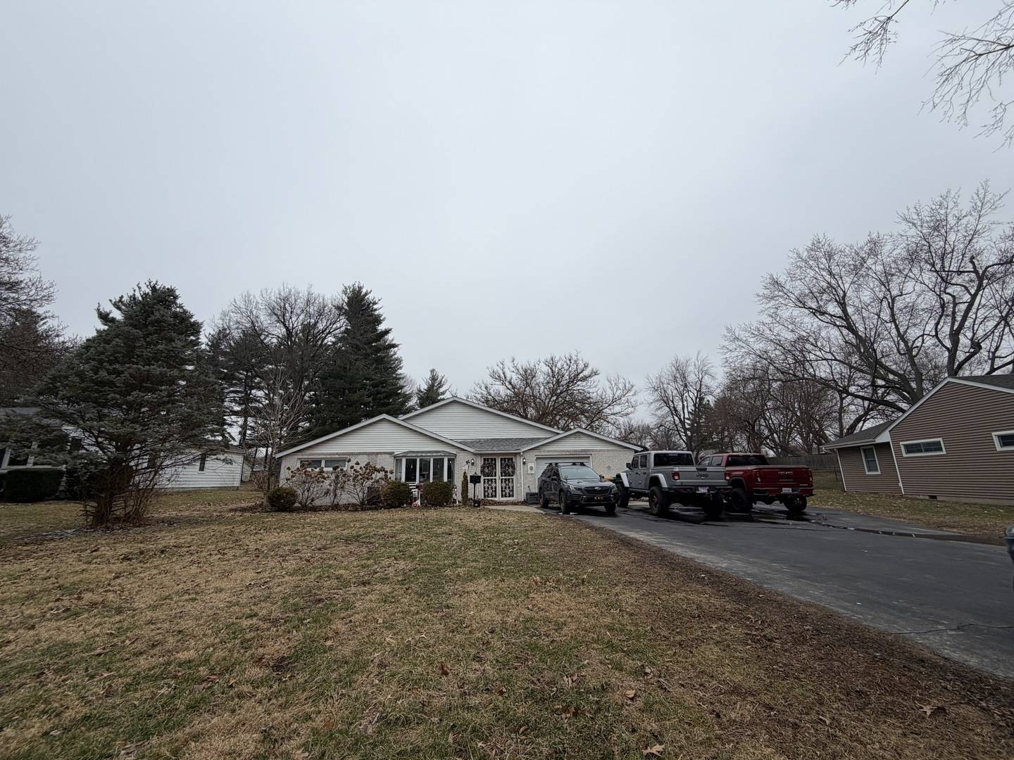 23 Greenridge DR, Decatur, IL 62526