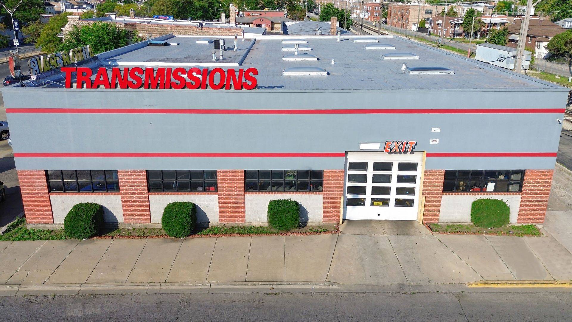 5000 W Cermak RD W, Cicero, IL 60804
