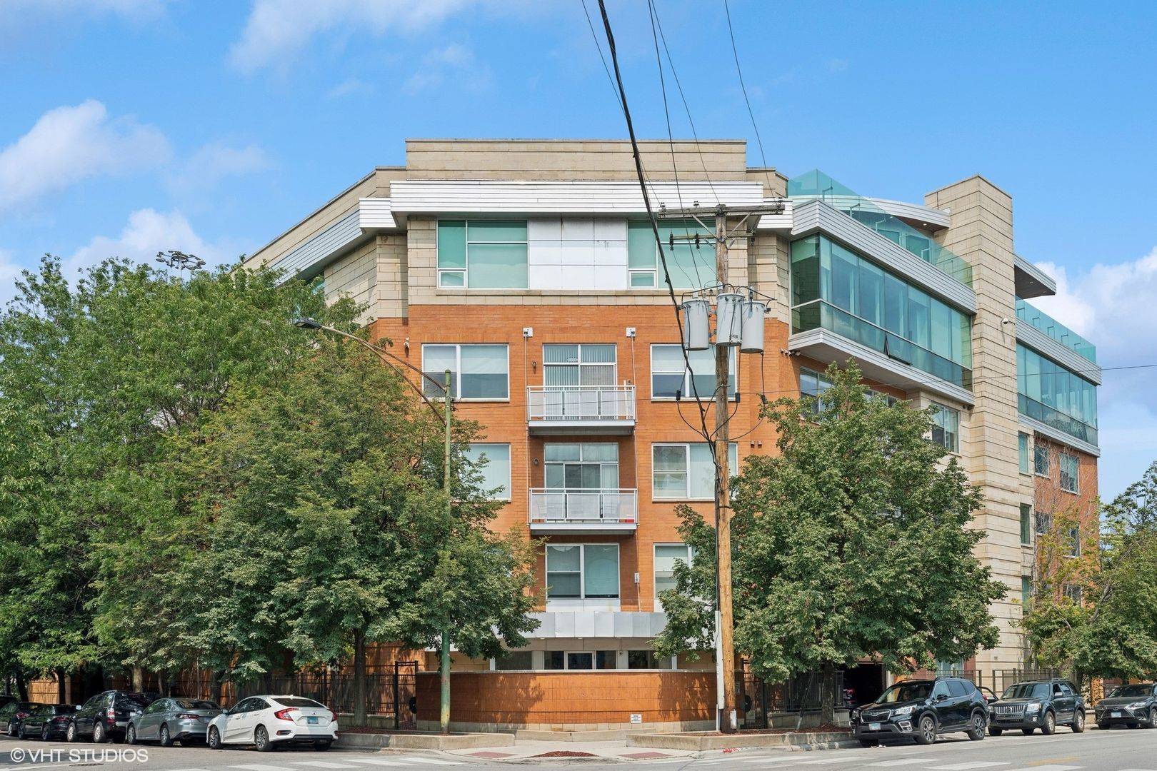 914 W Hubbard ST #304, Chicago, IL 60642
