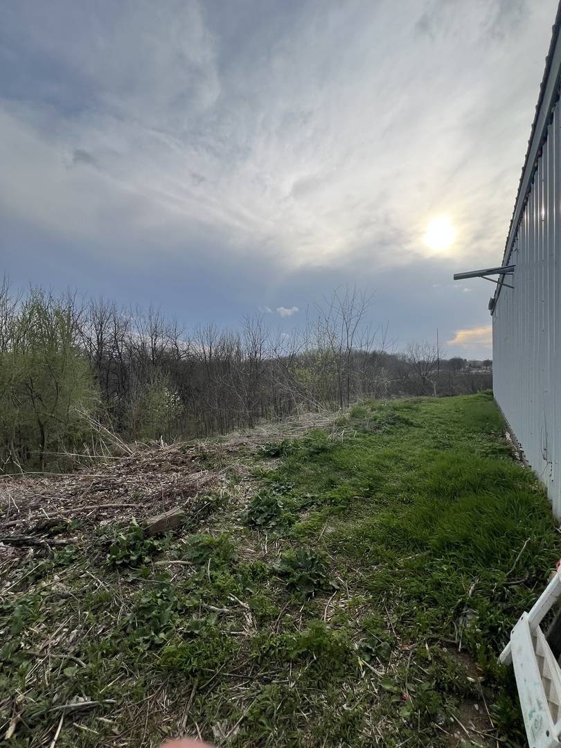 4600 EASTERN AVE, Davenport, IA 52807