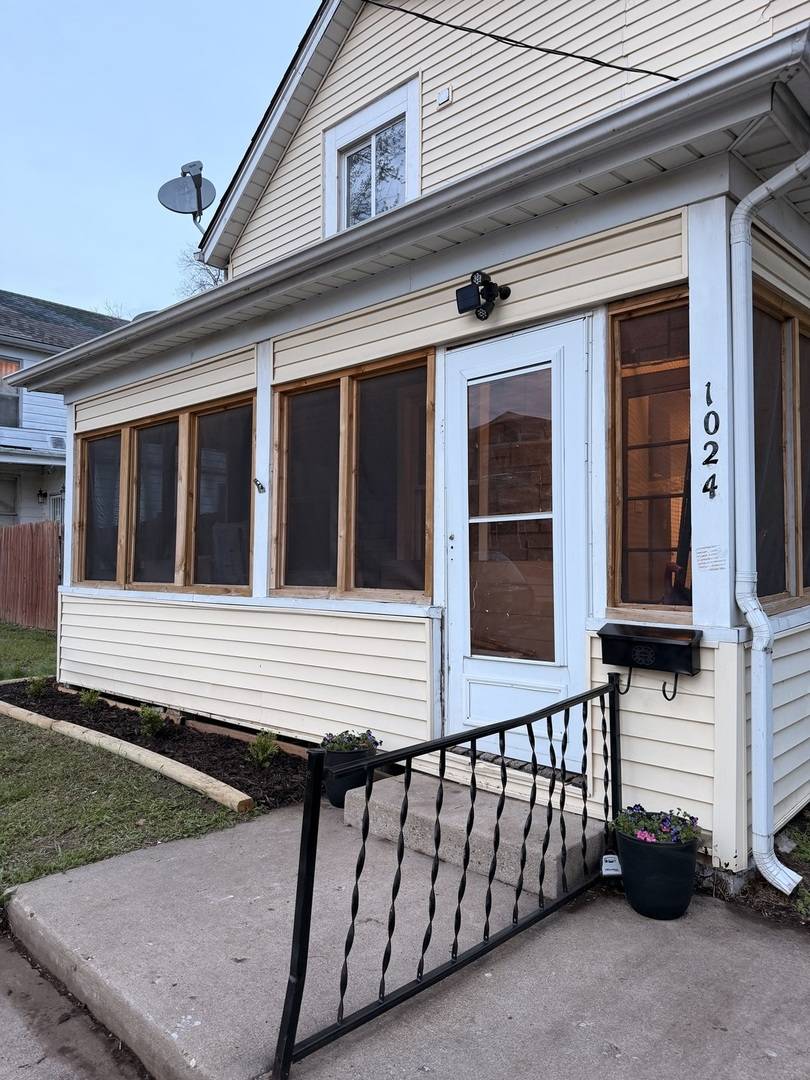 1024 S Warren ST, Peoria, IL 61605