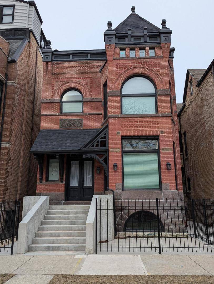 2150 W Monroe ST, Chicago, IL 60612