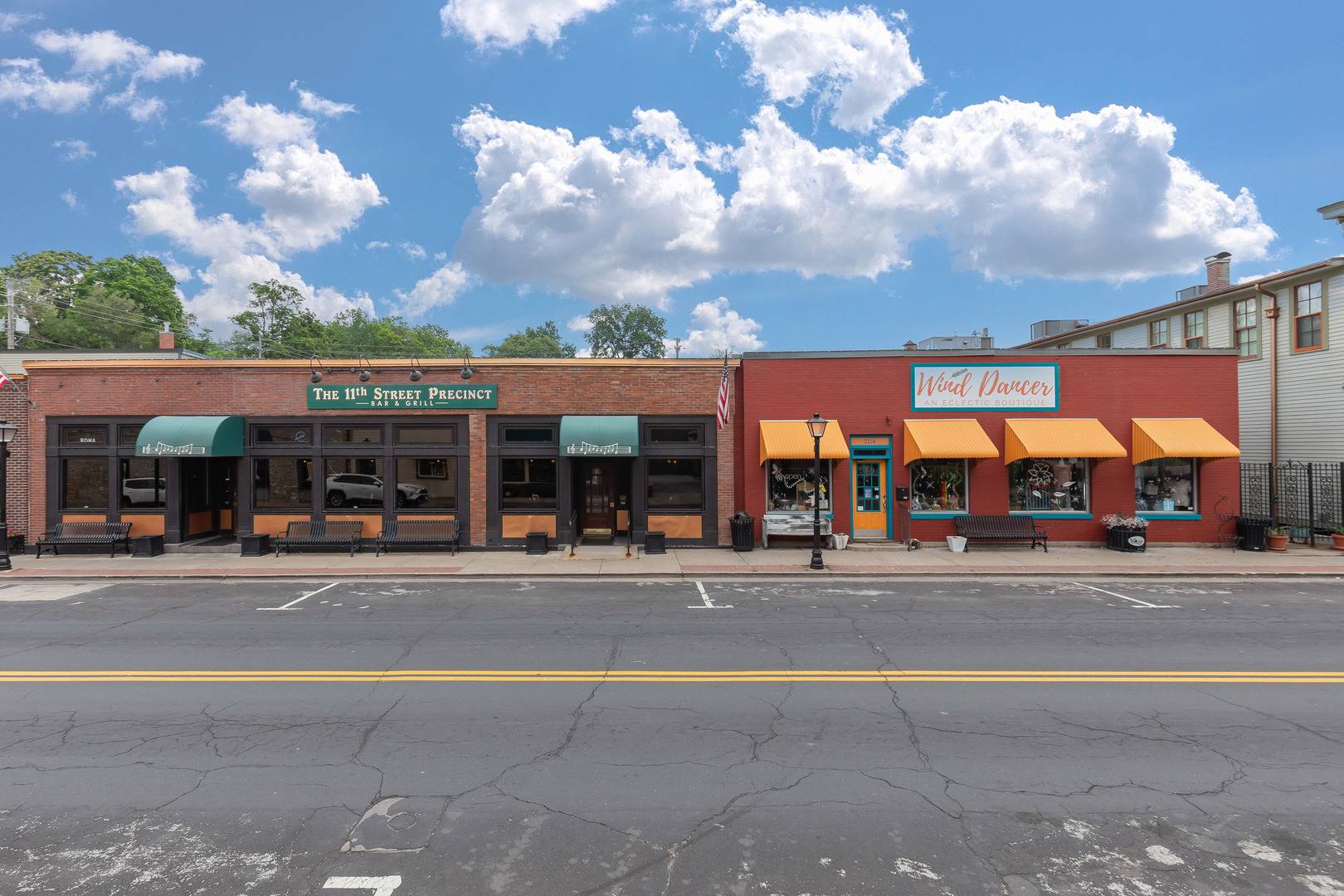 2108 E 11th ST, Davenport, IA 52803