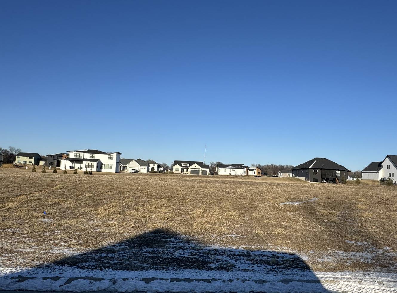 255 Mason DR, Riverdale, IA 52722