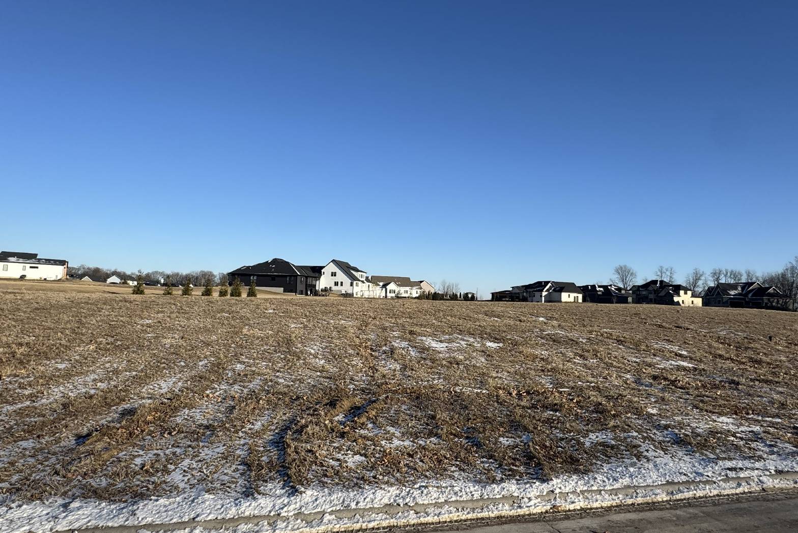 277 Mason DR, Riverdale, IA 52722
