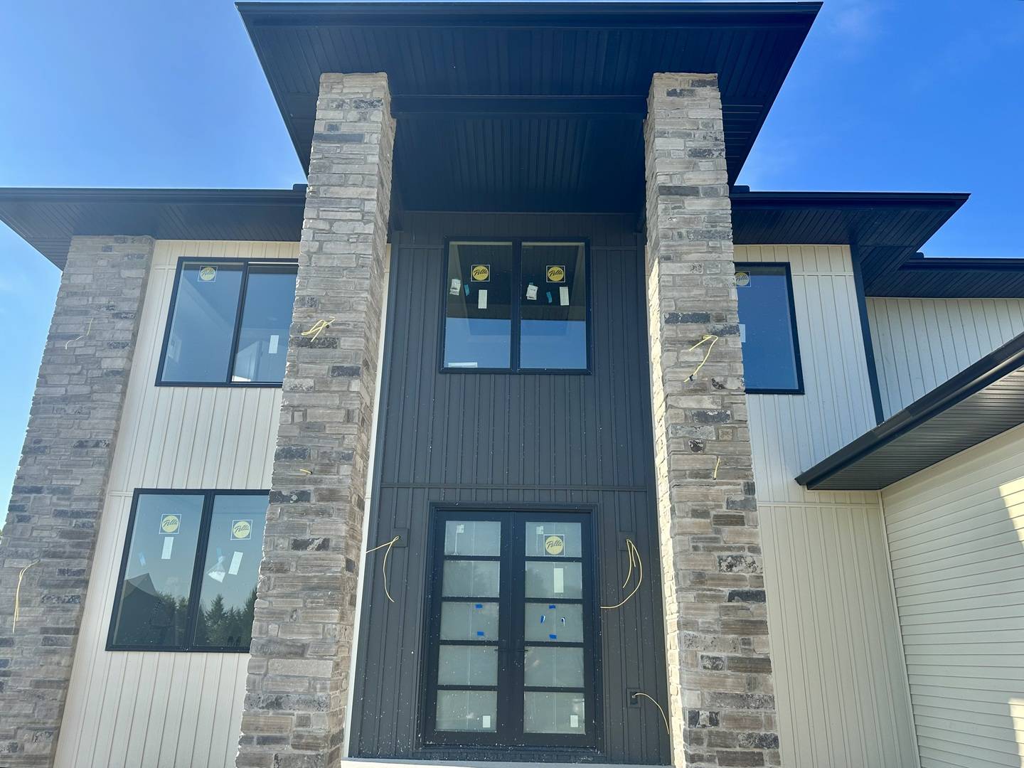 24013 185th ST, Bettendorf, IA 52722