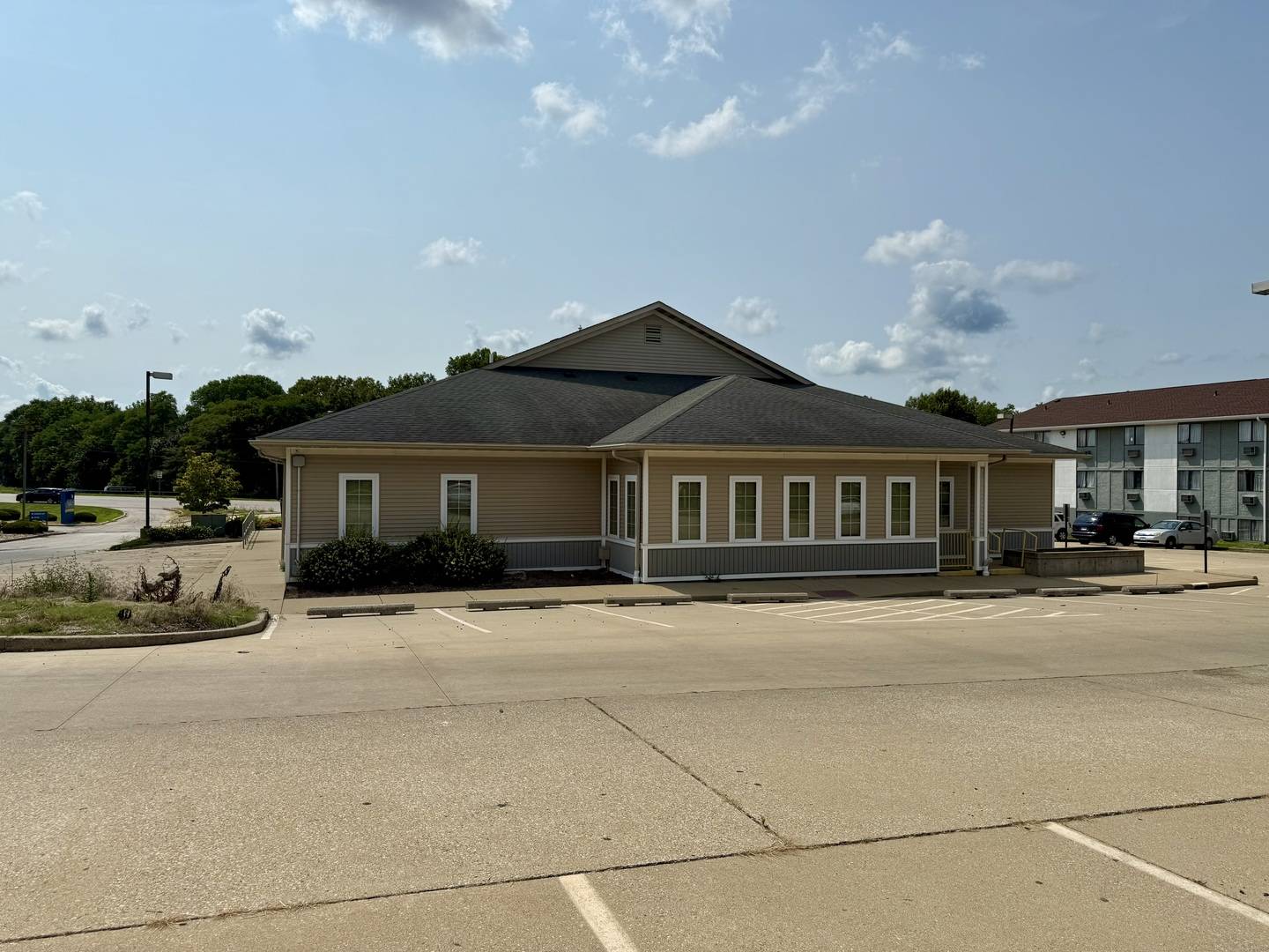 3131 N Water ST, Decatur, IL 62526
