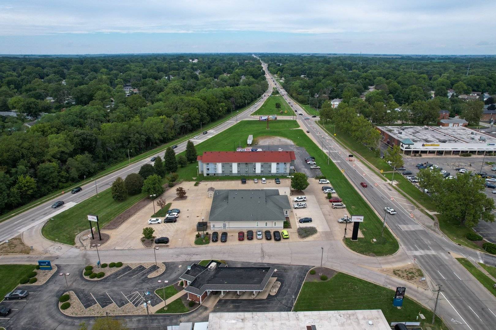 3131 N Water ST, Decatur, IL 62526