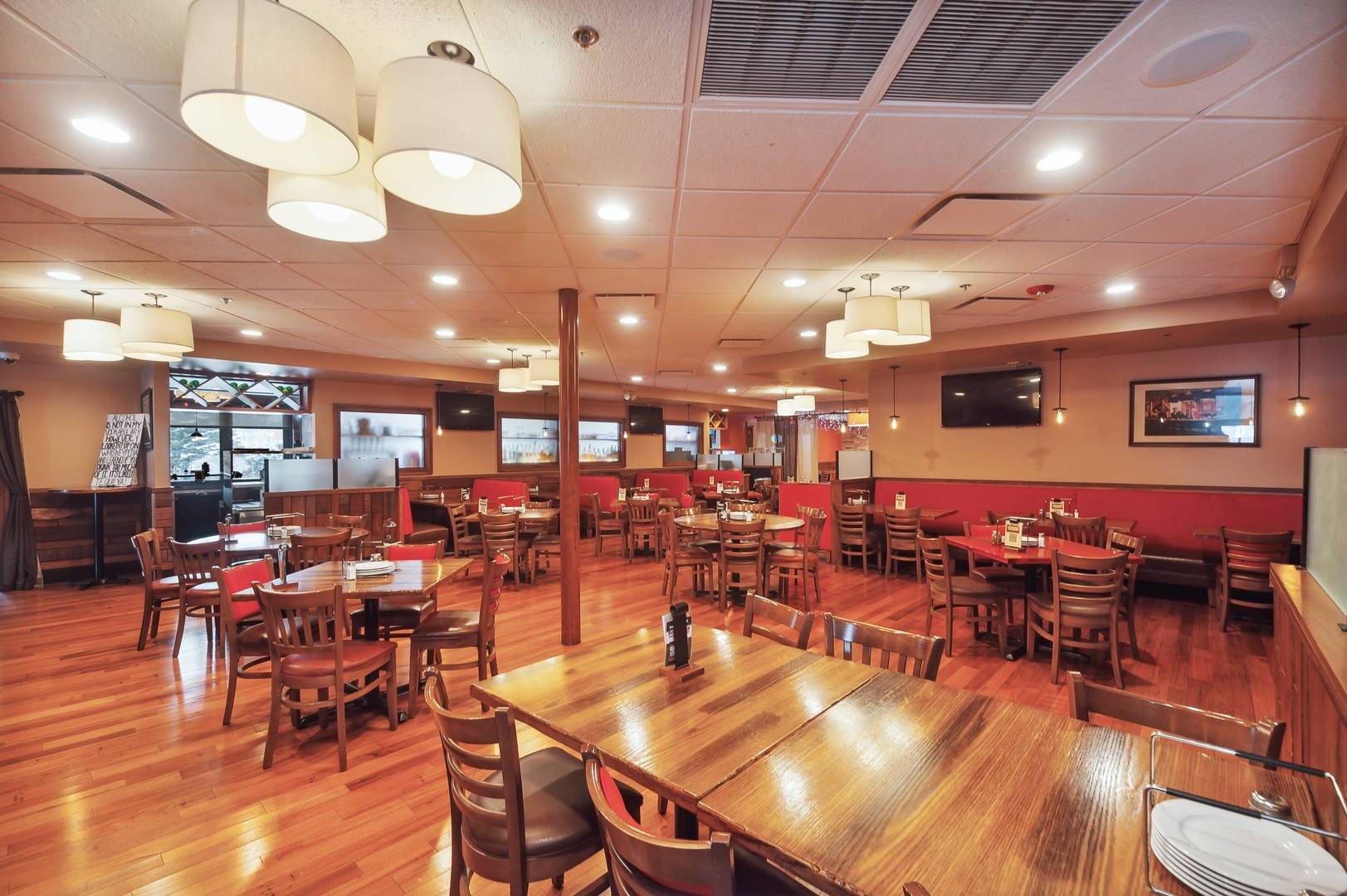 241 S Milwaukee AVE, Wheeling, IL 60090