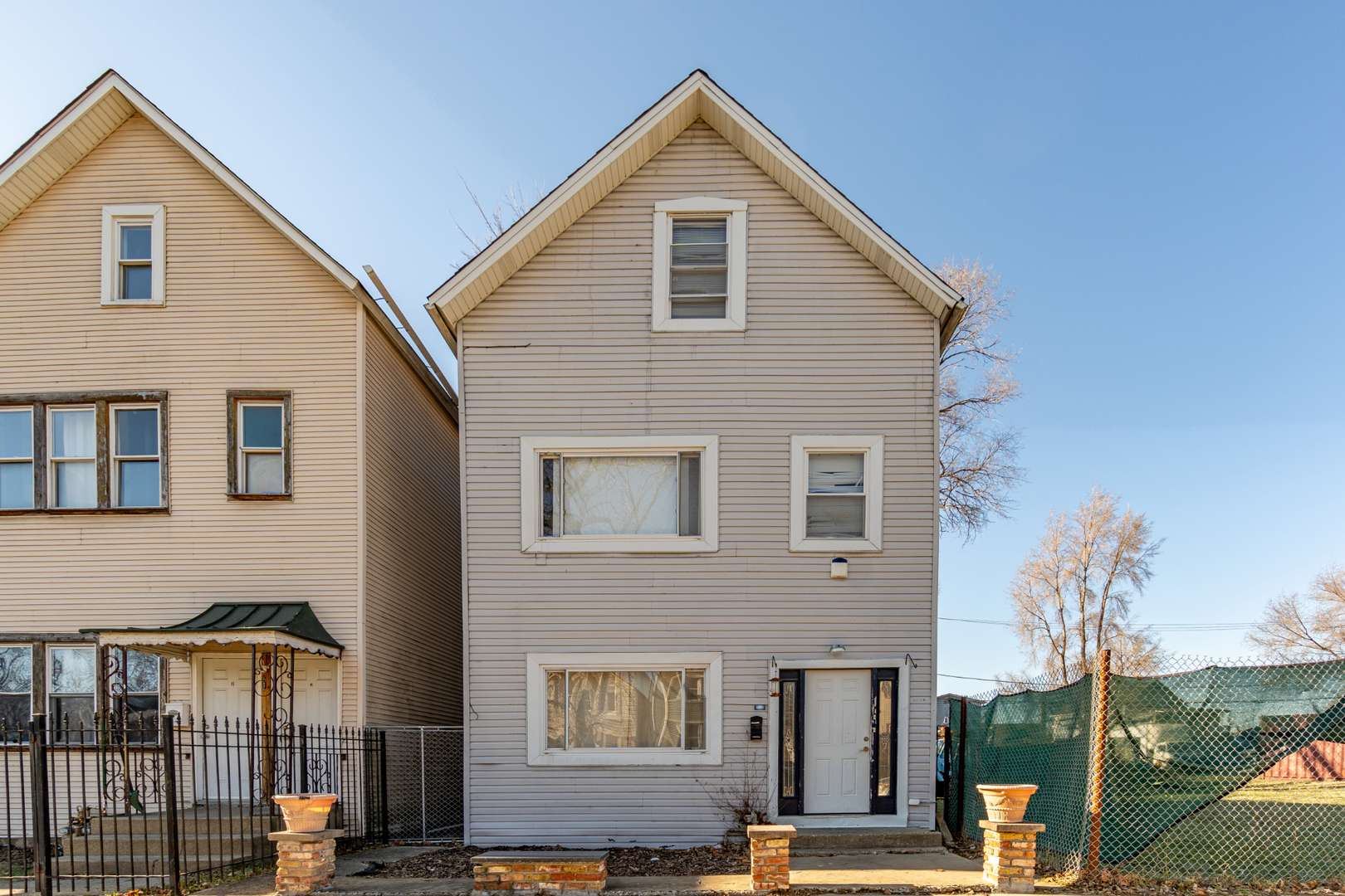 5228 S JUSTINE ST, Chicago, IL 60609
