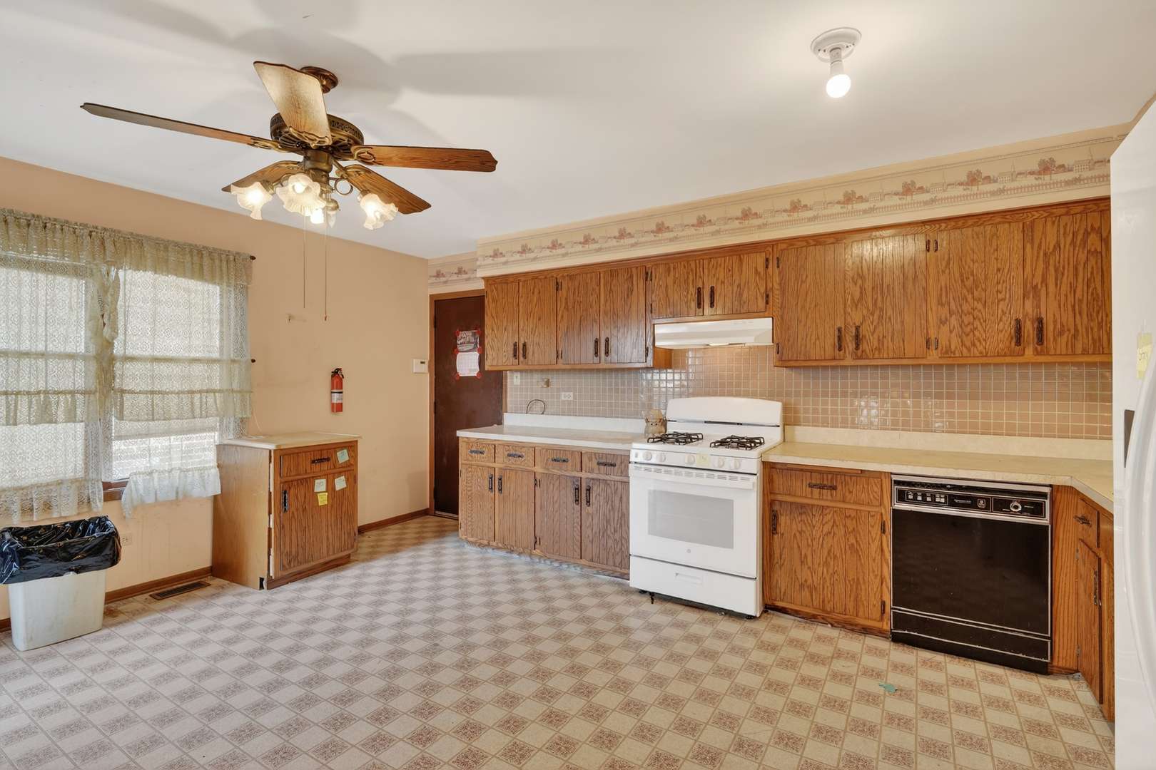 1141 Stewart AVE, Calumet City, IL 60409